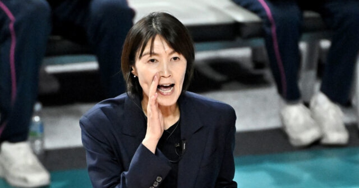 "몇 명이 나설지 알 수 없어..." 6R 박혜진 선발 카드 사용, 요시하라 감독도 확신할 수 없는 세터 운영 [MD인천]