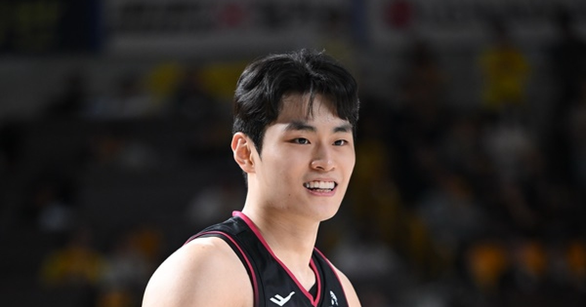 '유기상·양준석 44점 합작' 선두 LG, 2연패 탈출…삼성은 5연패 수렁