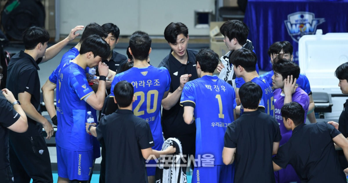 ‘박철우 매직’ 압도적 기세의 우리카드, 한국전력 잡고 봄 배구 향해 폭풍 전진