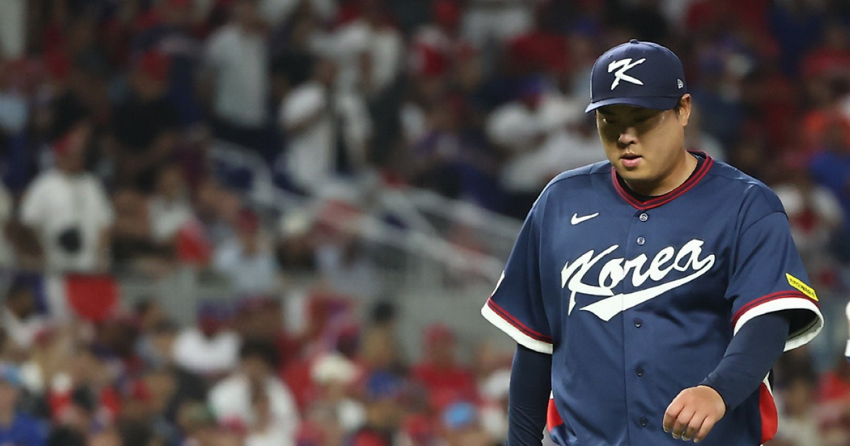 처참하다! 한국, 3회에 0-7 게임 터졌다 → 류현진 3실점, 노경은 2실점, 곽빈 밀어내기 볼넷 또 볼넷 [마이애미 현장]