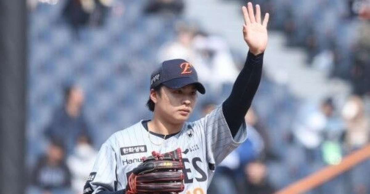 '볼볼볼볼볼' 대만 154km 좌완 벌써 삼성에 떤다? 한화 팬들 걱정해야 되나, 김경문 믿는다 "4점→3점으로 줄었다"