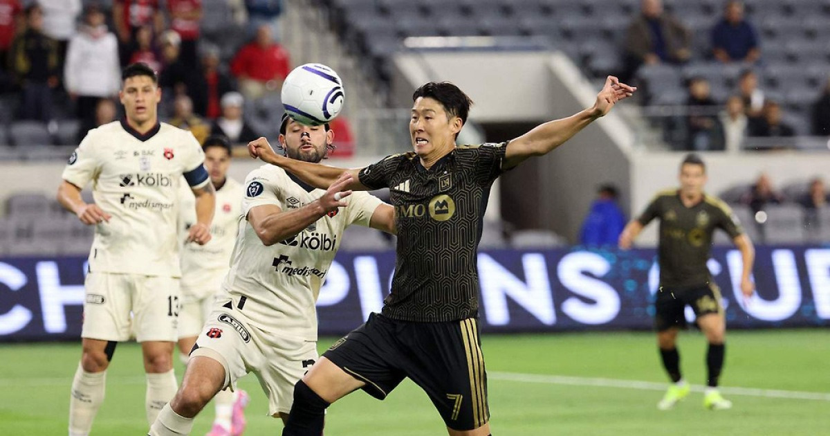 손흥민, 미드필더로 뛰었지만 침묵…LA는 세인트루이스 2-0 제압