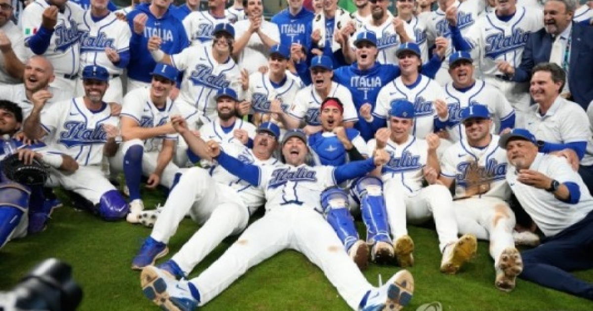 '홈런 없이 8점 뽑았다' 이탈리아, WBC 사상 첫 준결승 진출…푸에르토리코 8-6 격파