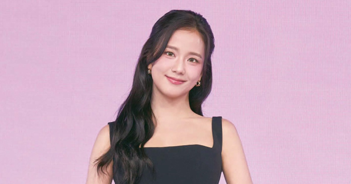 지수 “이번엔 착 붙는 캐릭터”…넷플릭스 《월간남친》으로 연기 도전