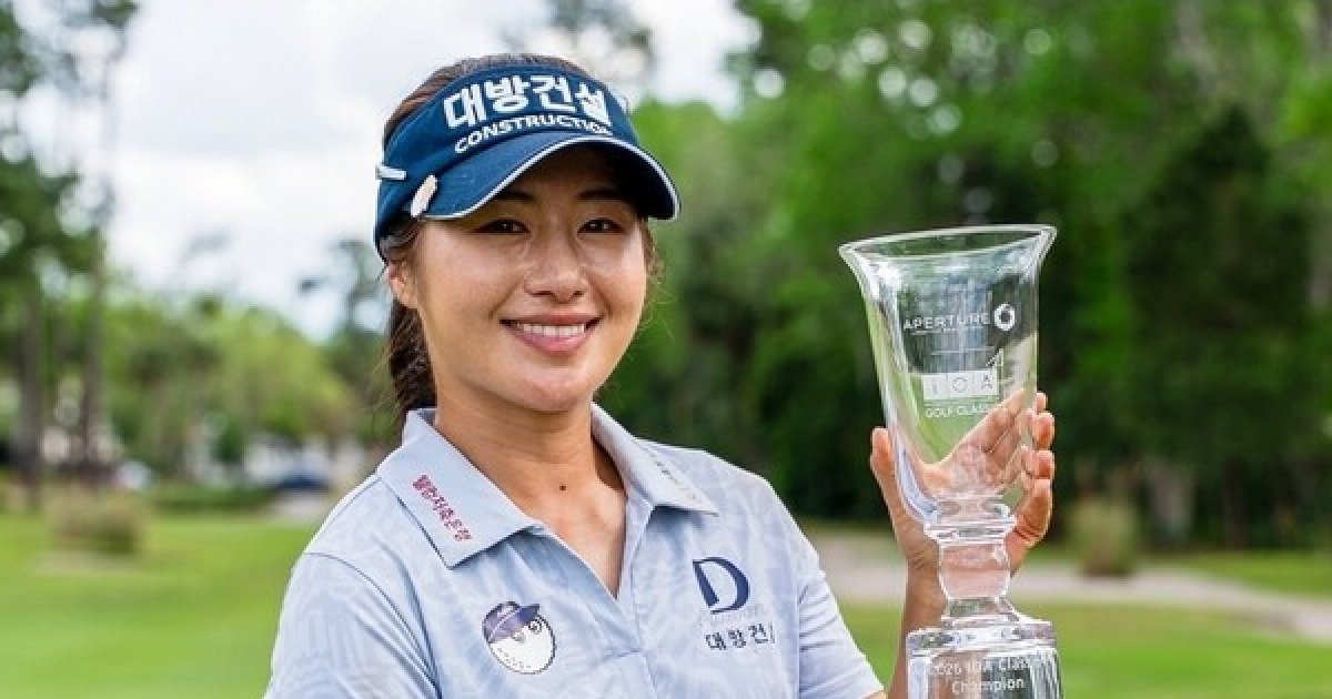 이정은6 웃고 전지원 추격...엡손 투어 IOA 골프 클래식 한국 선수 강세