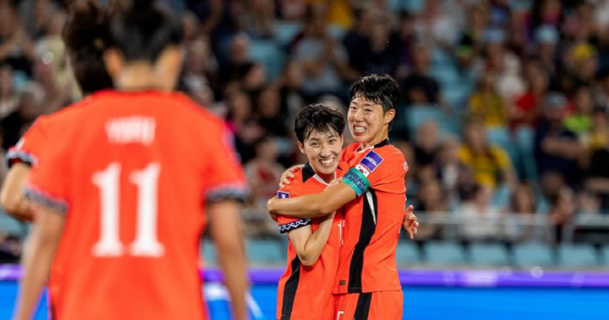 '논란 지운 압도적 경기력' 신상우호, 월드컵 진출로 핵심 과제 달성...이제 사상 첫 아시안컵 우승 도전→분수령은 '한-일전'