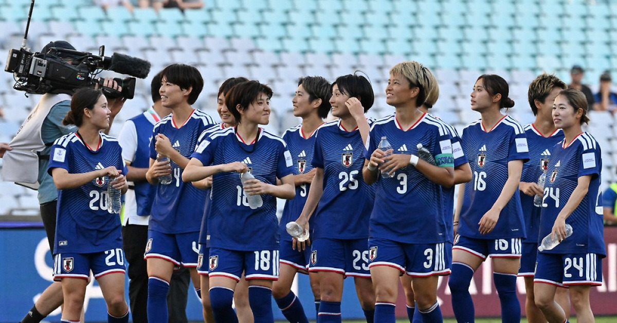 일본 44-0 완파, 이토록 잔인할 수 있을까...韓 신경도 안 쓴다, 日 감독 무서운 선언 "월드컵 노코멘트, 지금은 아시안컵 우승만 목표"