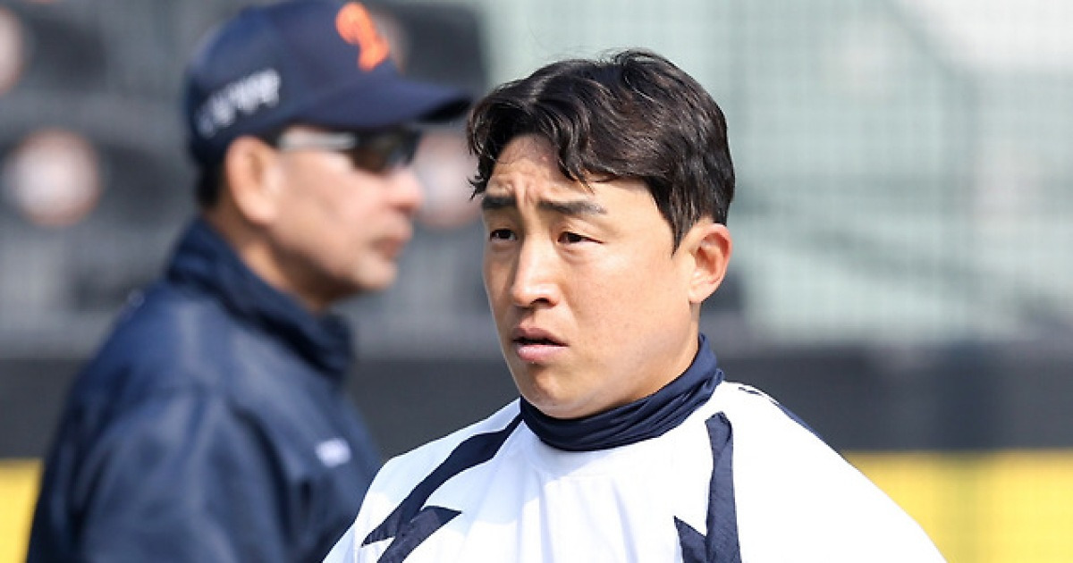 '이게 역대 1위다' 1억 백의종군 베테랑 터졌다…한화, 치열한 고민 시작되나