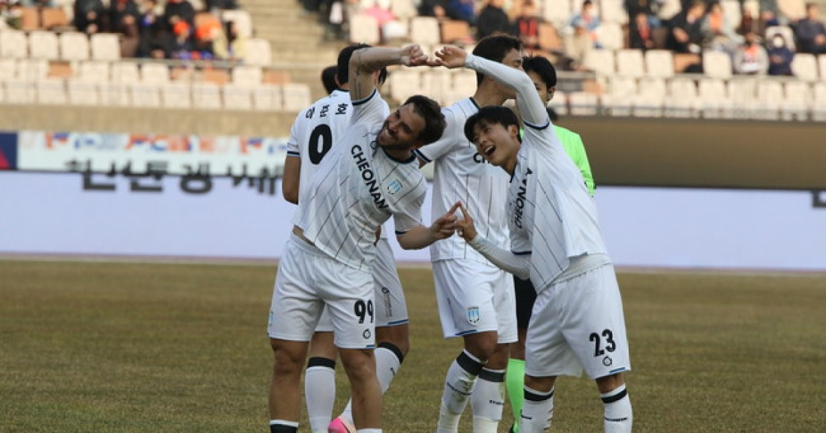 라마스 잘 데려왔다...화성전 극장골 폭발! 2-2 무→박진섭 감독은 "필드 골 더 넣도록 노력하겠다"