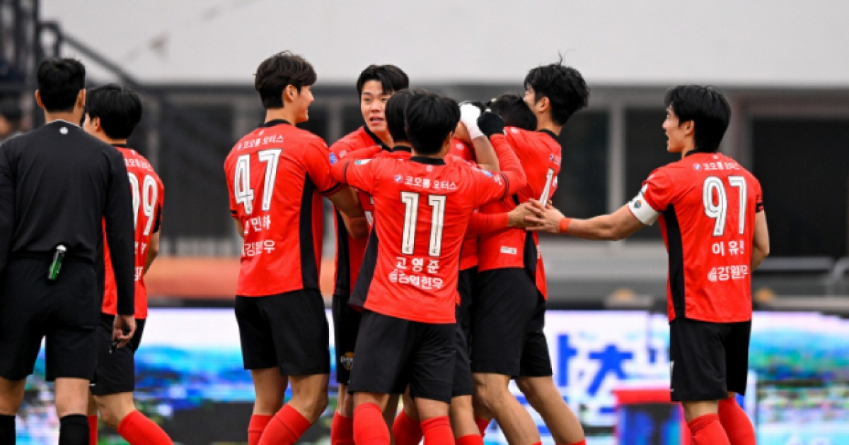 ‘눈물의 득점포’ 강원FC, 안방서 시즌 첫 승점 적립