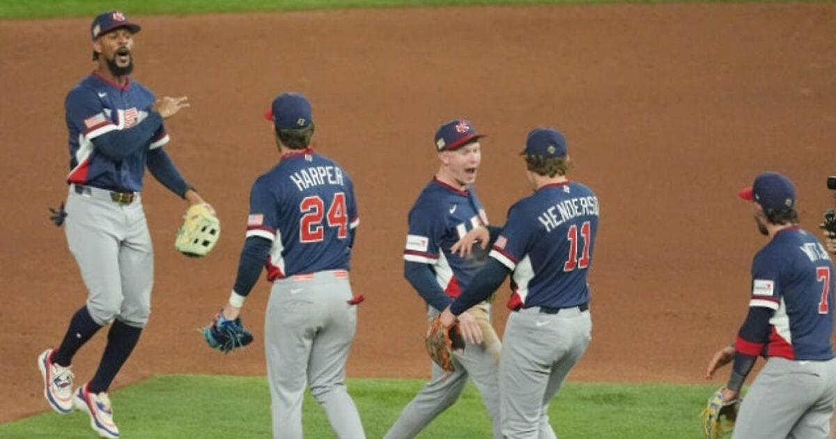 美, 도미니카 불방망이 잠재우고 결승행