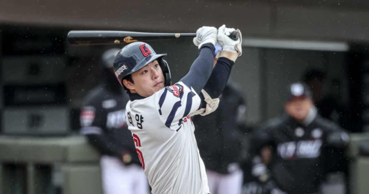 롯데 내야는 치열한 경쟁 중, 빈 자리 노려라