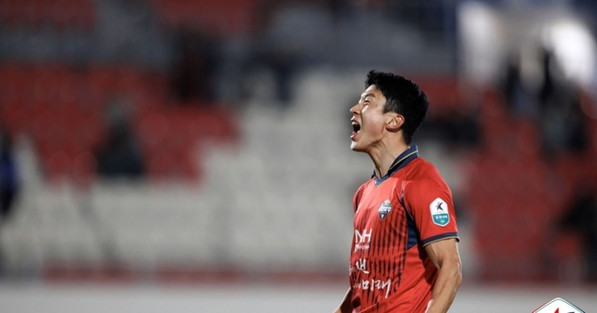 ‘고재현 극적 동점골’ 김천, ‘이상헌 퇴장’ 수적 열세 딛고 ‘프리드욘슨 첫 골’ 광주와 1-1 무승부