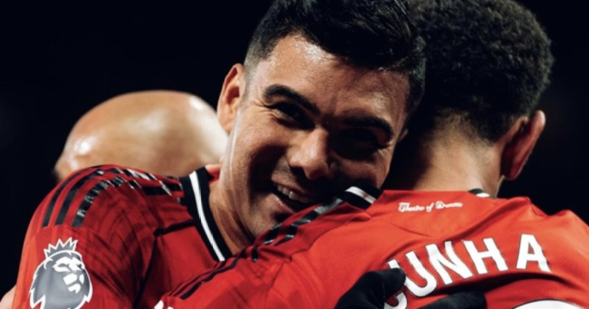 "맨유 잔류? 재검토 계획 없다" 'BBC' 보도에도…동료는 "제발 남아 줘, 1년만 더 뛰자" 간청