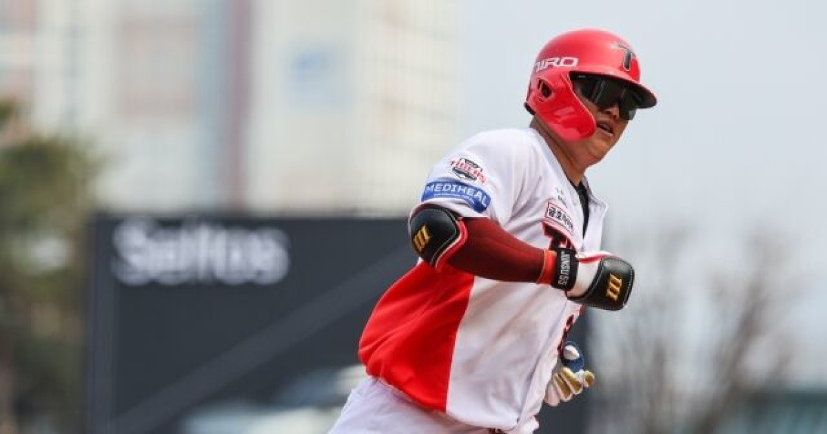 “(한)준수 25홈런 칠 수 있다” 꽃범호의 말하는대로? 피나는 노력 필요하지만…KIA 공격형 포수 심상찮다