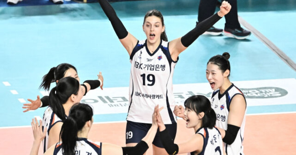 준PO 진출팀은? 한국도로공사 꺾은 IBK기업은행, 18일 GS칼텍스 경기까지 지켜본다 [MD김천]