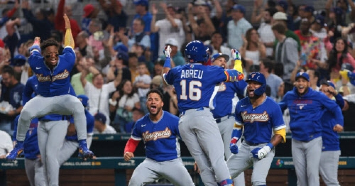'WBC 우승' 베네수엘라, 역대 최대 돈방석 앉는다..."아리가토 재팬"
