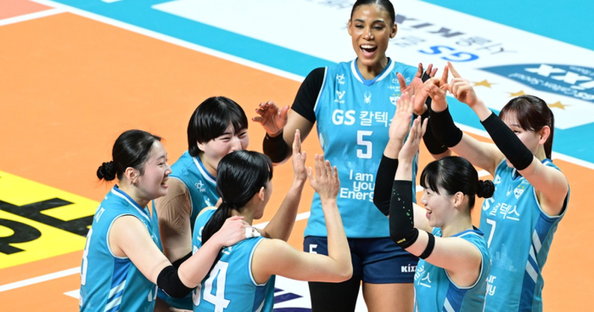 ‘한 시즌 역대 최다 득점’ 실바 앞세운 GS칼텍스, 3위로 봄 배구 ‘확정’…흥국생명과 ‘준PO’ 맞대결[현장리뷰]