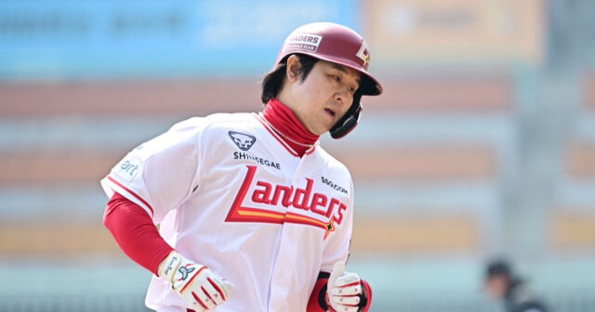 "아 개막전이었으면" KBO 홈런왕 얼마나 감 좋길래…김재환도 뒤에 있다, 작년 부상 고생 잊지 않았다 "TV로 보니까"