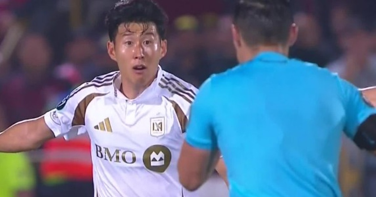 '대형사고 위기' 한국 축구, 미친 백태클 한번에 망할 뻔...손흥민의 격노, LAFC는 2-1 역전승으로 챔피언스컵 8강 진출
