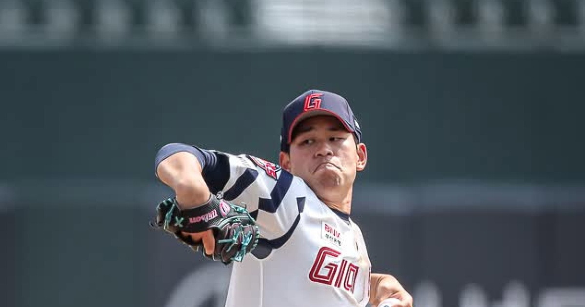 롯데 김진욱, 신무기 체인지업으로 '만년 유망주' 딱지 뗄까