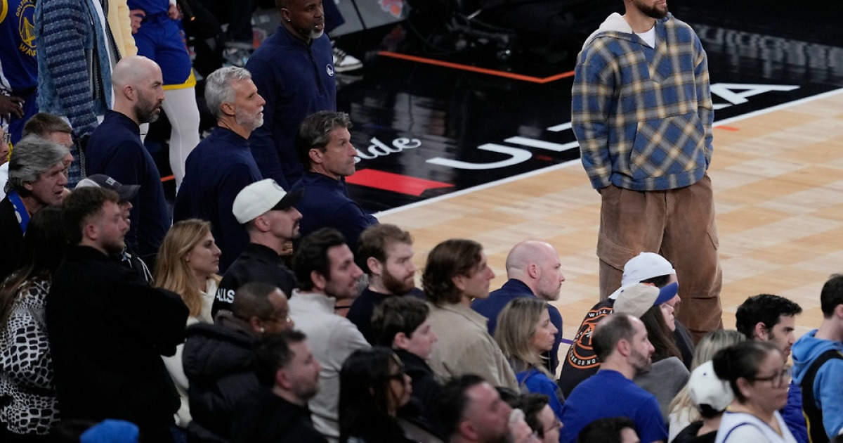 "커리, 다시는 우승 못할 것" 저주급 예상 등장! 美 매체 "GS, 조던 풀, 쿠밍가 트레이드는 실수. 우승 경쟁 멀어진 핵심 원인"