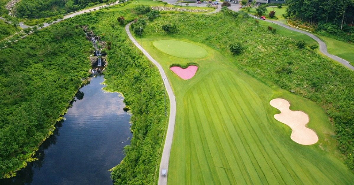 "수도권 7만 원대 그린피의 기적"… XGOLF, 가평 베뉴지CC '단독 대관' 파격