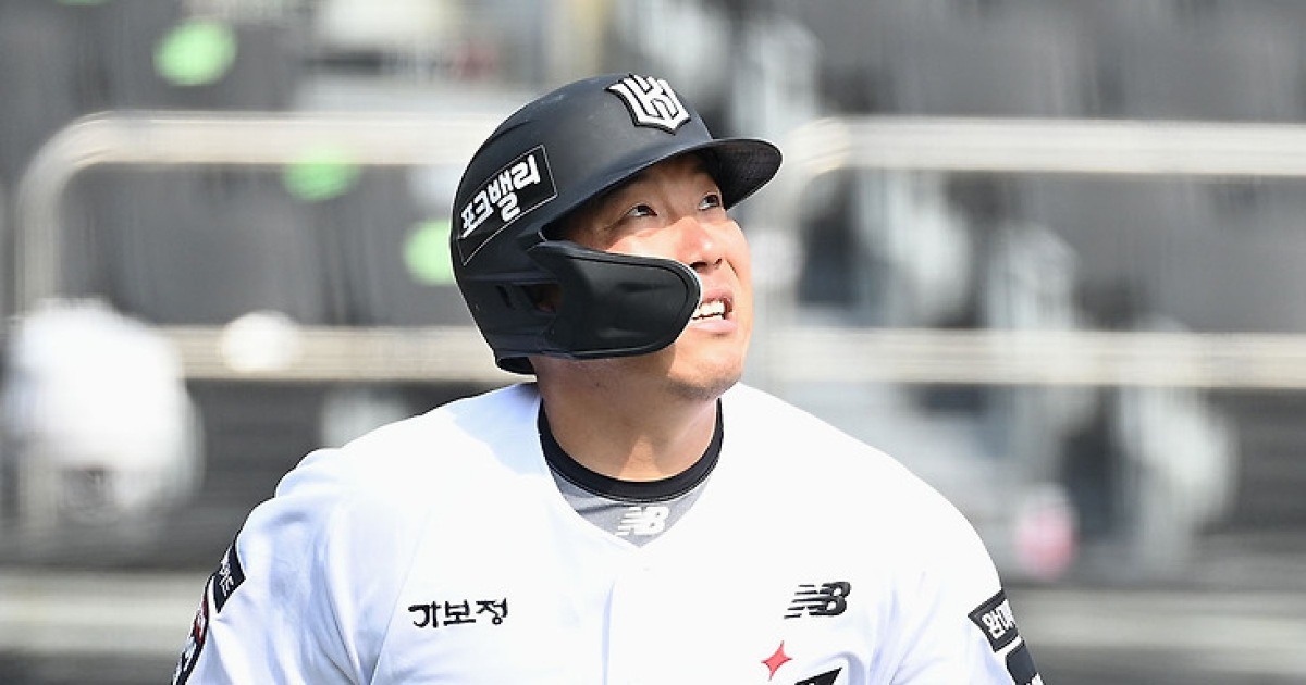 50억에 모셔온 LG 'V4' 주역, KT 1루도 책임진다…"김현수 수비 좋아, 타순은 2번" [수원 현장]