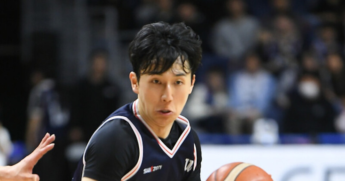 [BK 플레이어] ‘34분간 0턴오버’ 허훈 공백 완벽히 채운 최진광, “출전할 때 내 역할을 한다 생각하고 나선다”