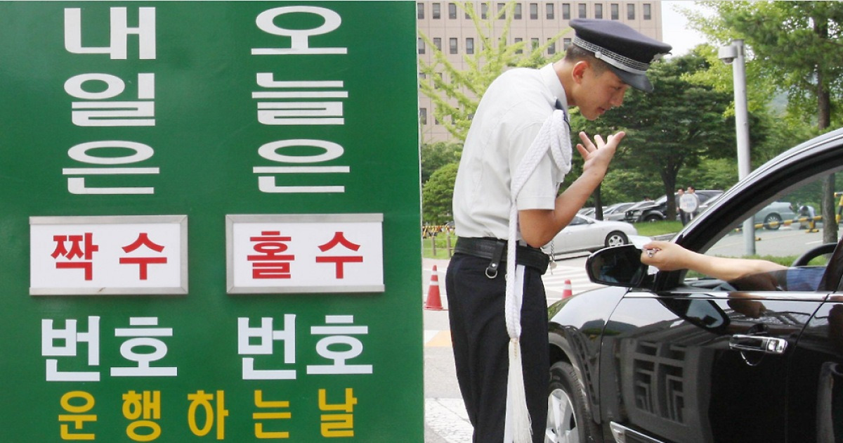 공장부터 식탁까지, 이란전쟁이 일상을 뒤흔든다 [딥다이브]