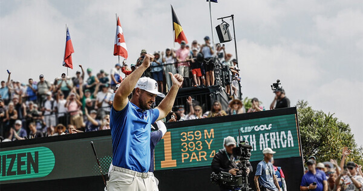 디섐보, 남아공 이틀 연속 선두…2주 연승 조준 [LIV 골프]