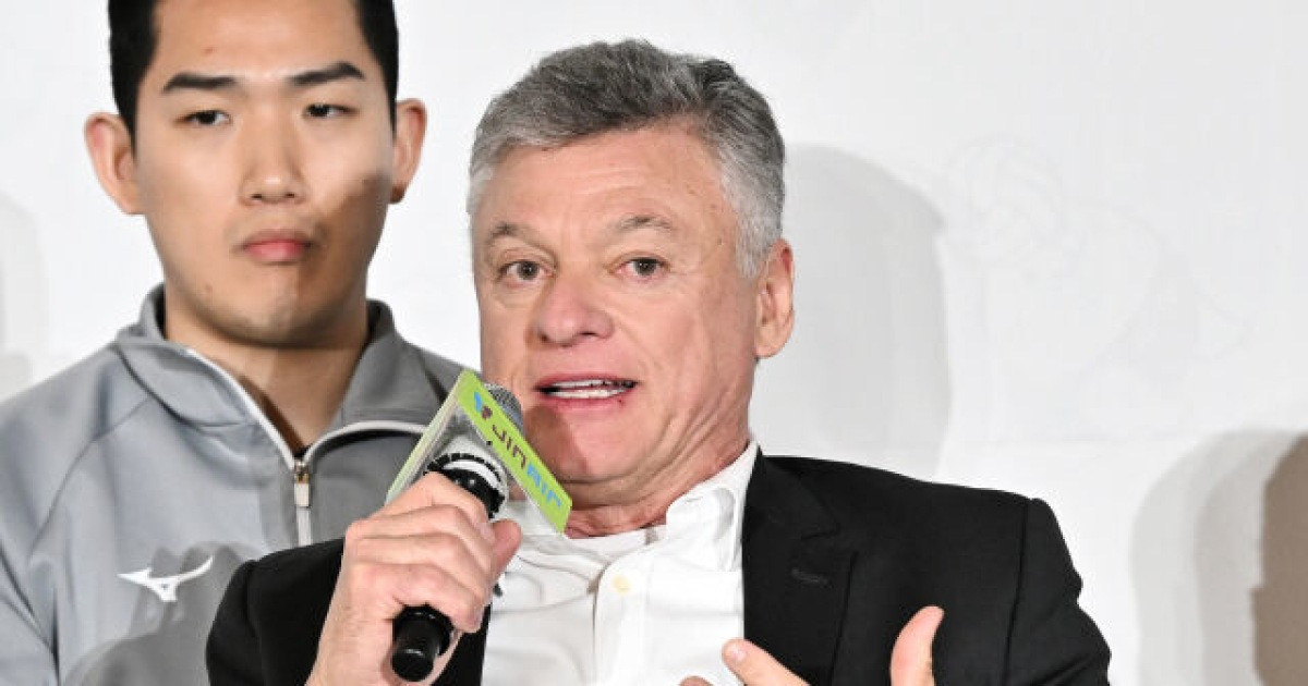 '와' 브라질 명장 韓 오자마자 1위 감격, 어떤 팀 기다리나…40년 절친과 정면 승부 예고했다 "내가 잘 아는데"