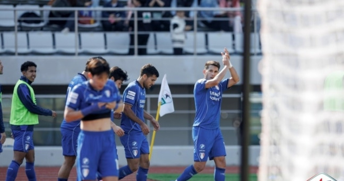 다르다! 달라진 이정효의 수원, 김해 잡고 파죽의 4연승... K리그2 압도