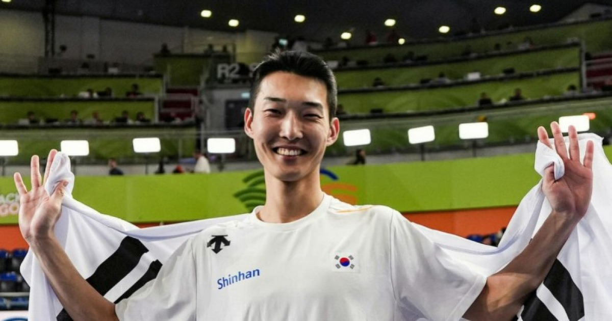[오피셜] '한국 최강' 우상혁, 또 일냈다...세계실내선수권서 3위로 동메달 획득→4회 연속 메달 '쾌거'