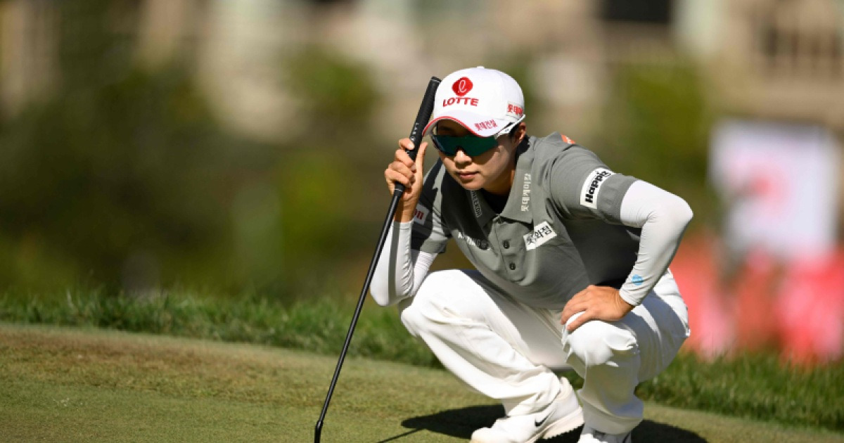 ‘와이어 투 와이어 우승’ 김효주, LPGA 투어 파운더스컵 제패…통산 8승 쾌거