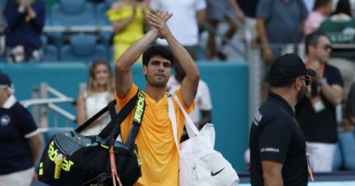 세계 1위 알카라스, 마이애미오픈 16강 좌절...신네르 1위 역전 카운트다운 시작됐나