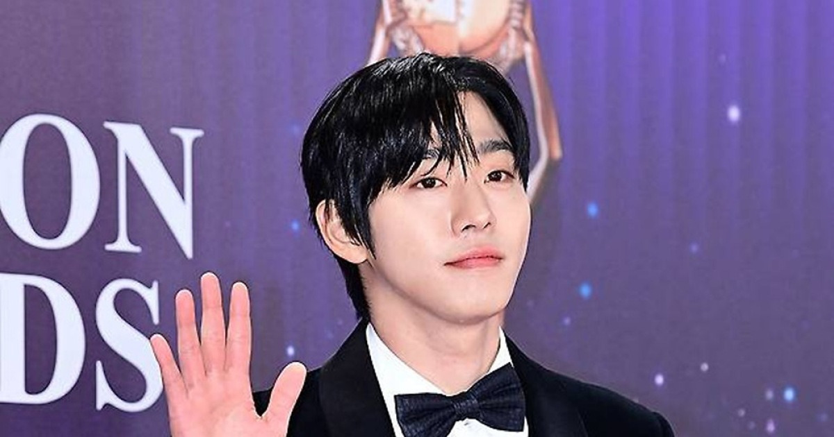 2026 안효섭 공식 행사 시상식 슈트