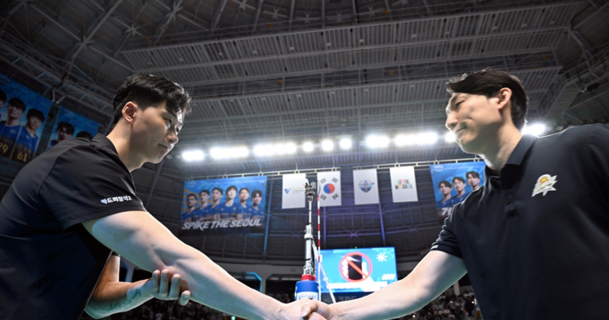 ‘미친 기세’로 업셋 도전, 우리카드 박철우 감독 대행 “특별한 감정보다 챔피언 되기 위한 기회일뿐”[현장인터뷰]