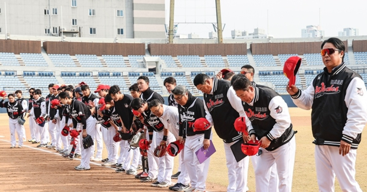 '최초 시민구단' 울산 웨일즈, 역사적인 첫 승! NC 9-1 완파→5회 무려 9득점 빅이닝 폭발