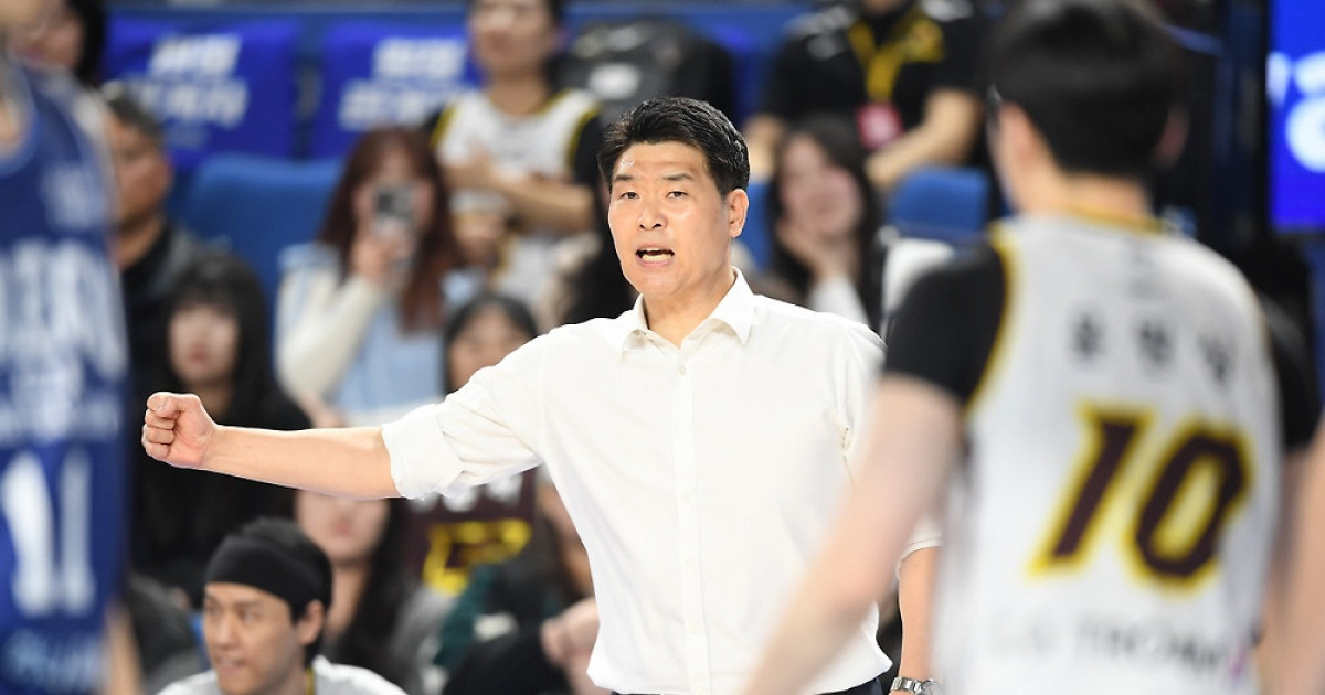 [현장인터뷰] "화 줄이겠다" 약속...끝내 3쿼터 폭발, 조상현 감독 "기본 안 지켜지면 화나"