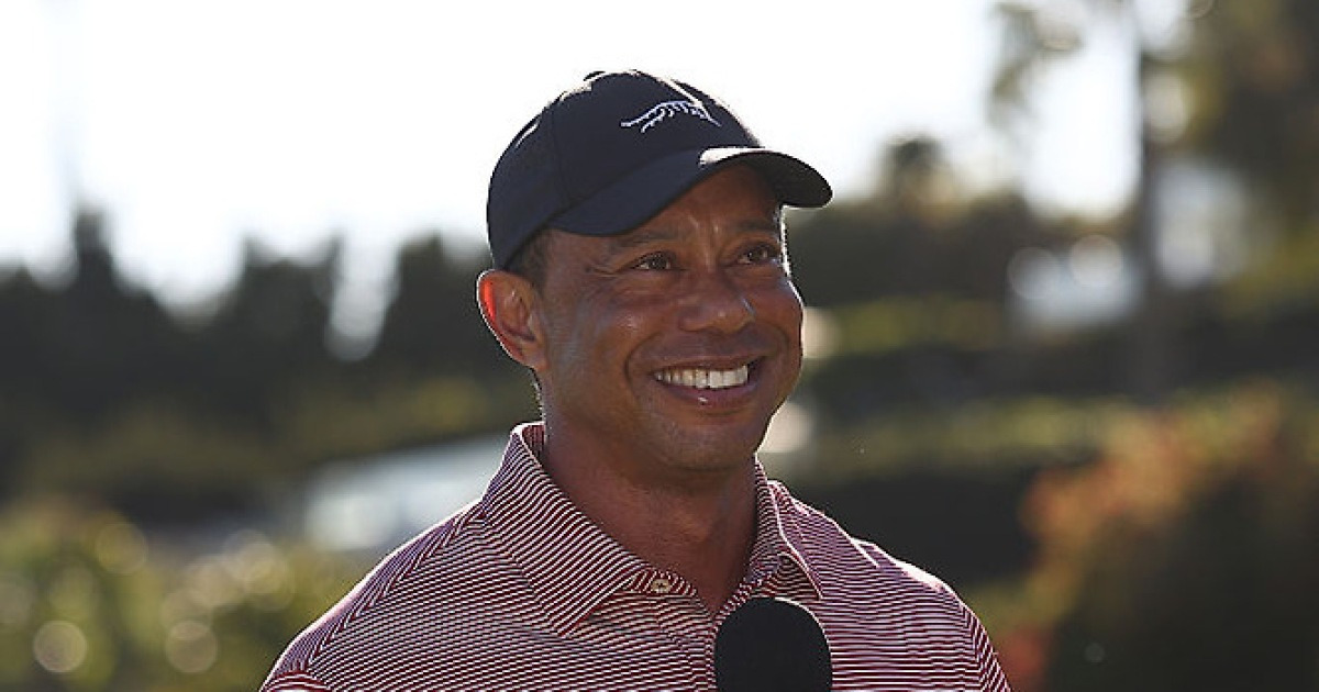 '골프 황제' 타이거 우즈 전격 복귀…13개월 만
