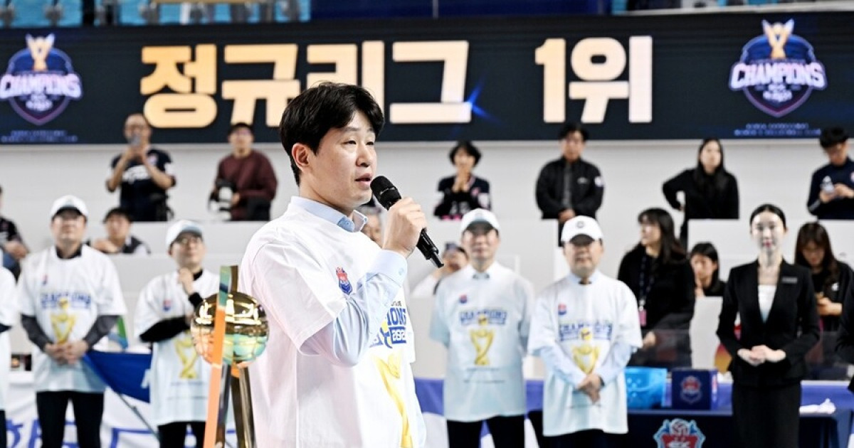 진짜 이상한 도로공사, 챔프전 앞두고 김종민 감독 전격 경질…타 팀에 민폐까지 '황당하네'