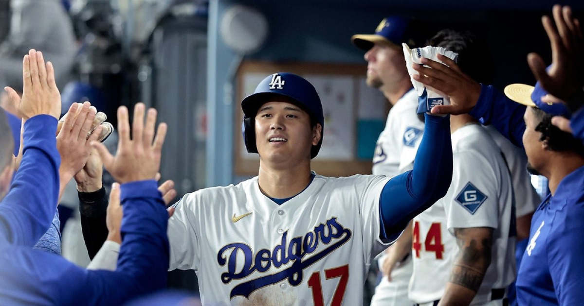 ‘WS 3연패 도전’ 다저스, MLB 개막전 애리조나에 8-2 역전승