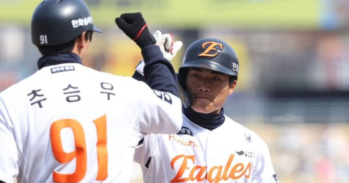 김경문 감독이 콕 찍은 '신인' 오재원, '주장' 채은성은 어떻게 봤나