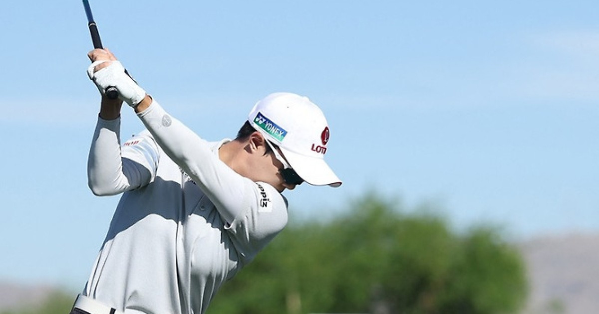 “이글에 13m 퍼트까지” 김효주, 11언더파 폭발…2주 연속 우승 시동