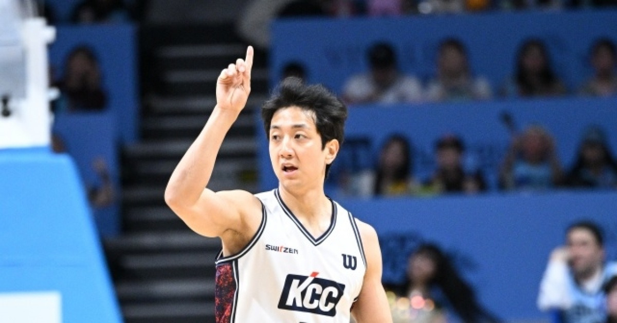 ‘The King’ 허훈, 운명의 KT전 앞두고 마스크 투혼? 부산 내려왔다…‘마스크맨’ 이호현도 선수단 합류