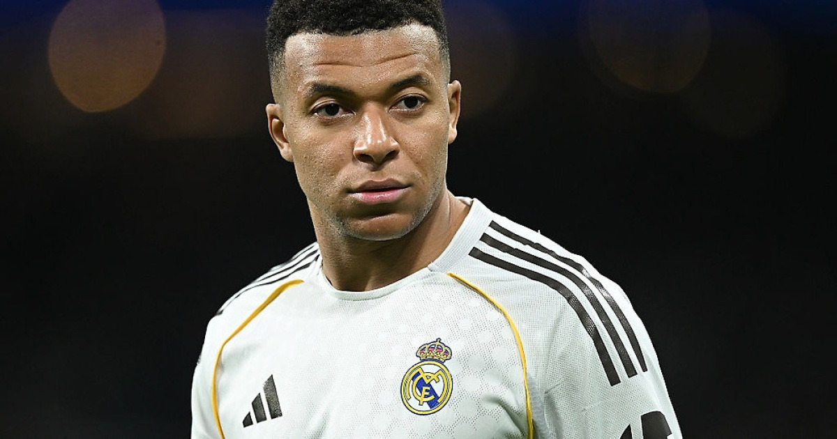 “무릎 오진설은 가짜 뉴스”… 의혹 일파만파에 서둘러 상황 정리한 음바페