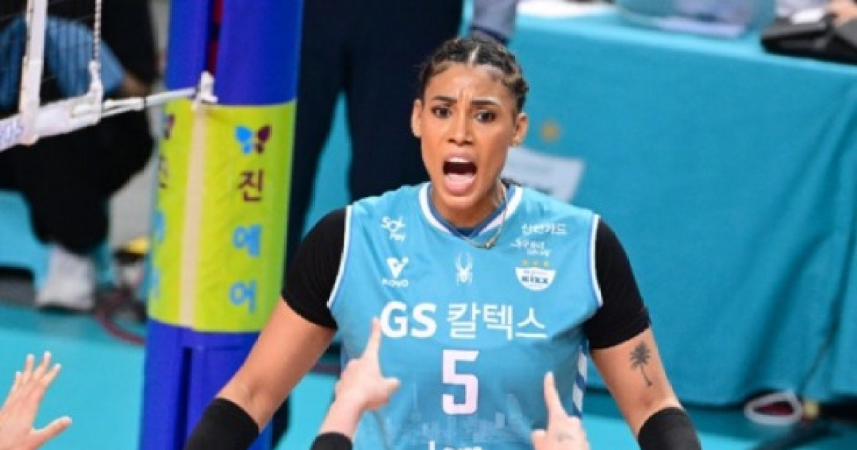 GS칼텍스, 실바 32점 원맨쇼로 현대건설 3-0 완파...5시즌 만에 챔피언결정전 입성