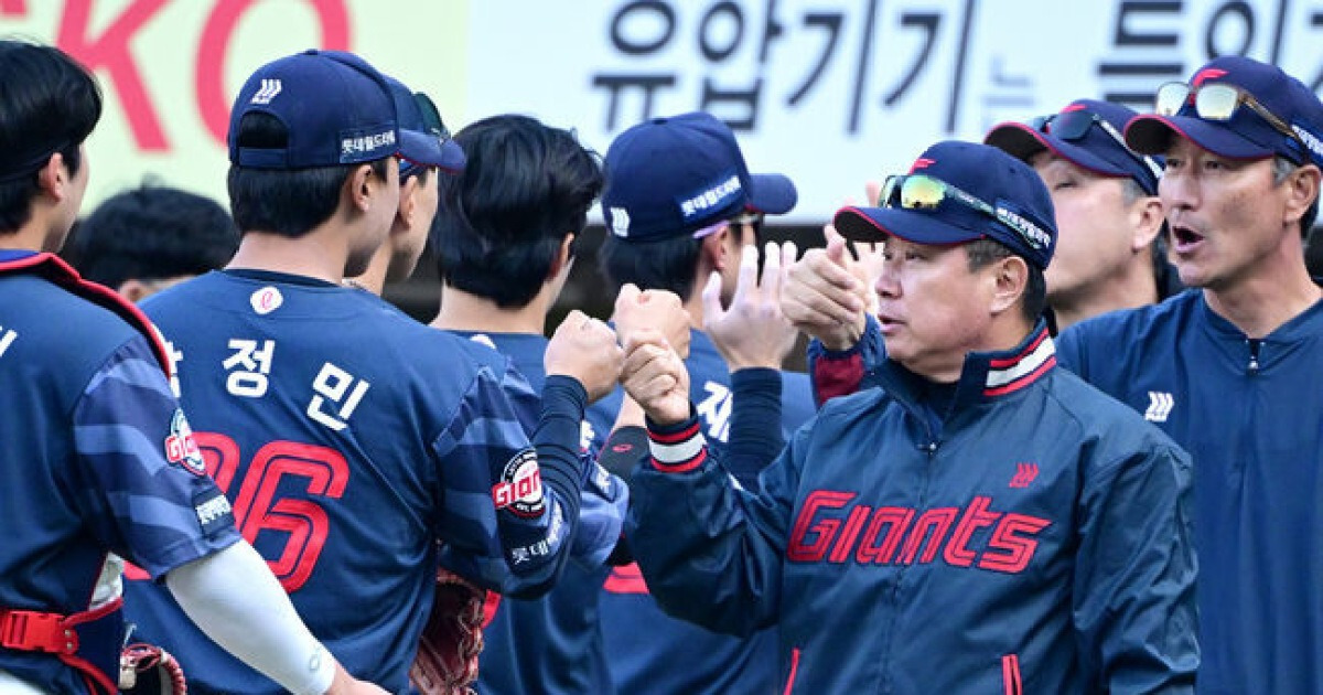 대박! 롯데 최초 개막전 세이브라니! 롯데 박정민, 9회 만루→연속 삼진→첫 세이브…”너무 좋은 피칭” 튼동도 완전 반했네 [오!쎈 대구]