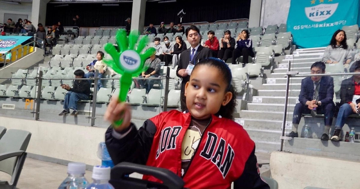 '쿠바 특급' 엄마 실바 응원 나선 '장충 요정' 시아나